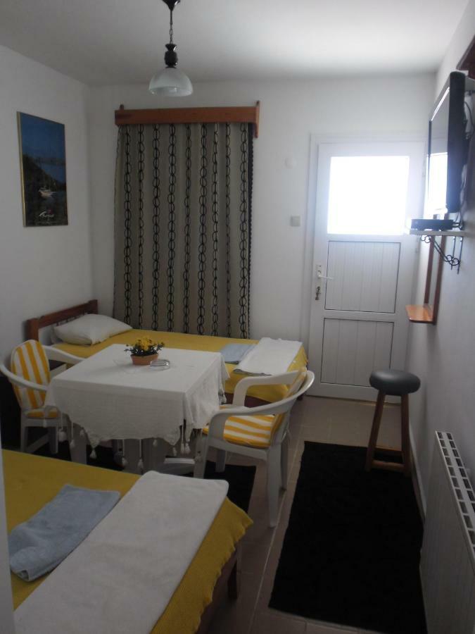 Cam Hotel Gümbet Rom bilde